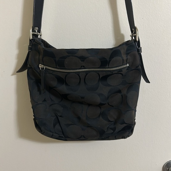 Y2K Coach Hobo Signature Black Logo Crossbody Satchel F1060-F15067 - Picture 6 of 11